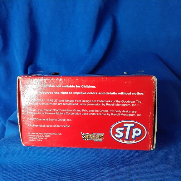 Nascar 1997 Revell Bobby Hamilton #43 STP Goody's Headache $12.50 🇨🇦 Shipping - Picture 9 of 16